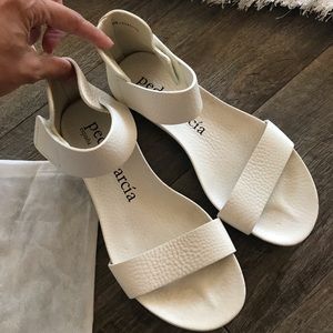 Brand New Pedro Garcia White Sandals Size 6